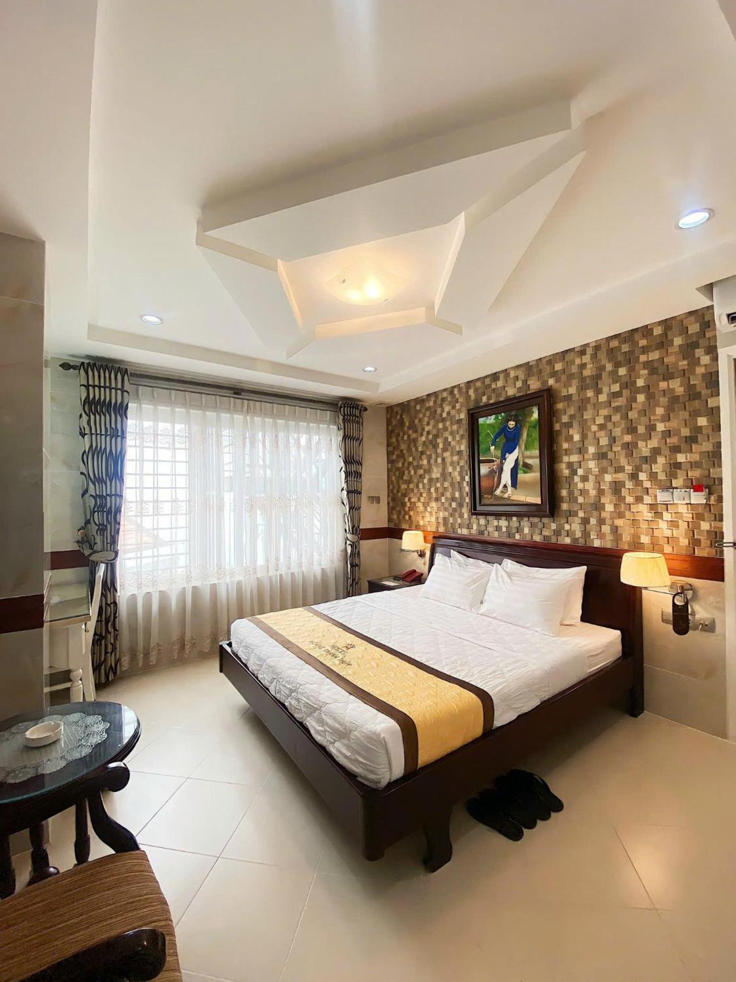 Hoang Thanh Thuy Airport Hotel 2 - Gan Am Thuc Dem Cho Hoang Hoa Tham Ho Chi Minh City Exterior photo