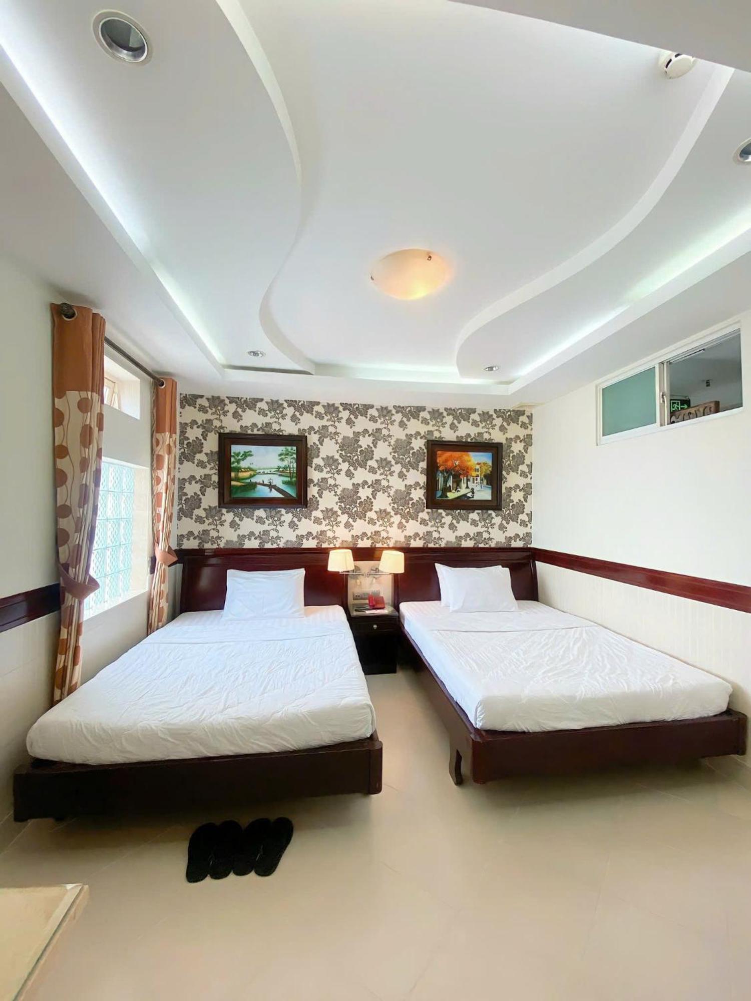 Hoang Thanh Thuy Airport Hotel 2 - Gan Am Thuc Dem Cho Hoang Hoa Tham Ho Chi Minh City Exterior photo