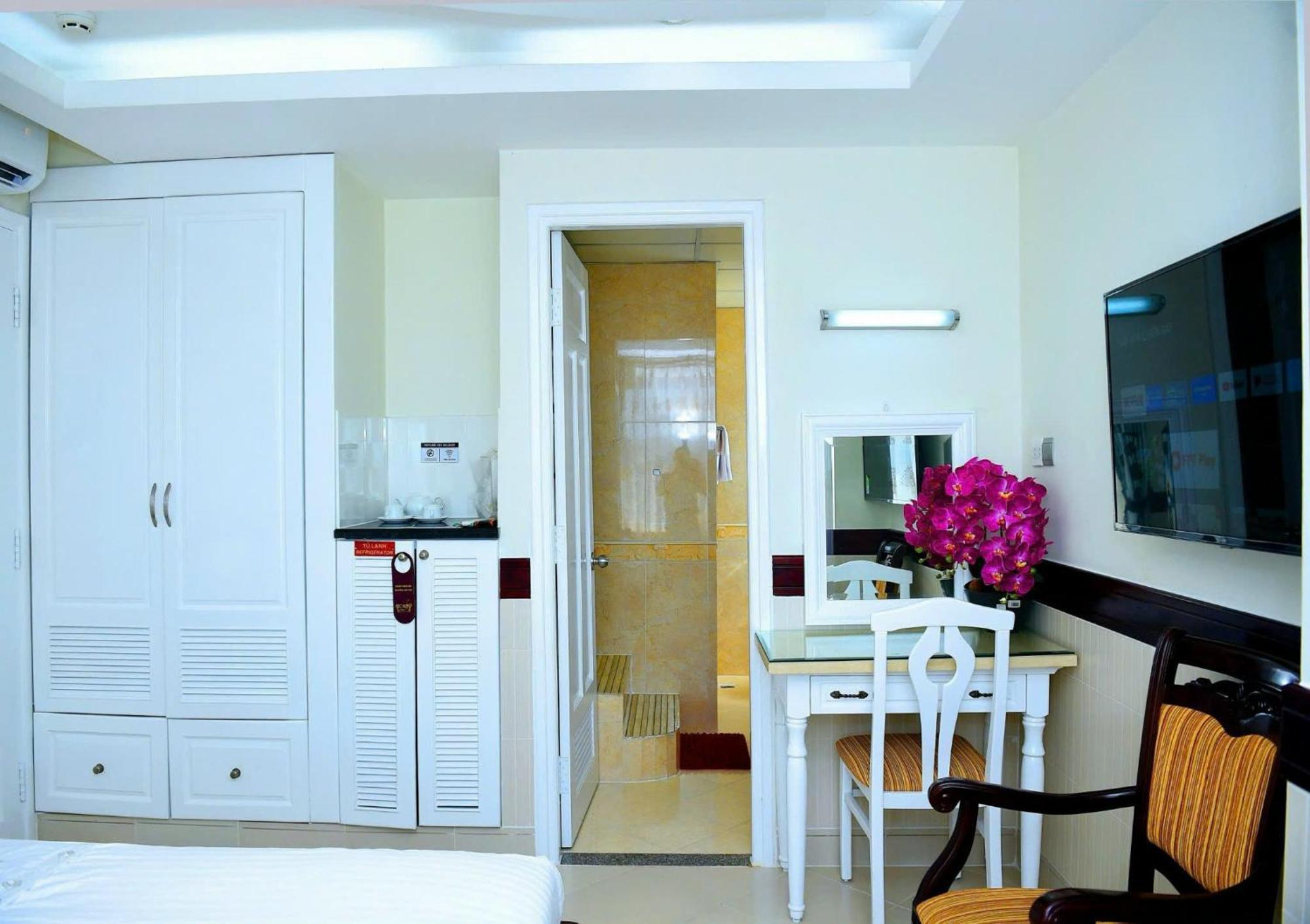 Hoang Thanh Thuy Airport Hotel 2 - Gan Am Thuc Dem Cho Hoang Hoa Tham Ho Chi Minh City Exterior photo